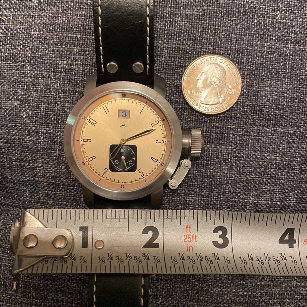 Mercedes Watch - Picture 7 of 8